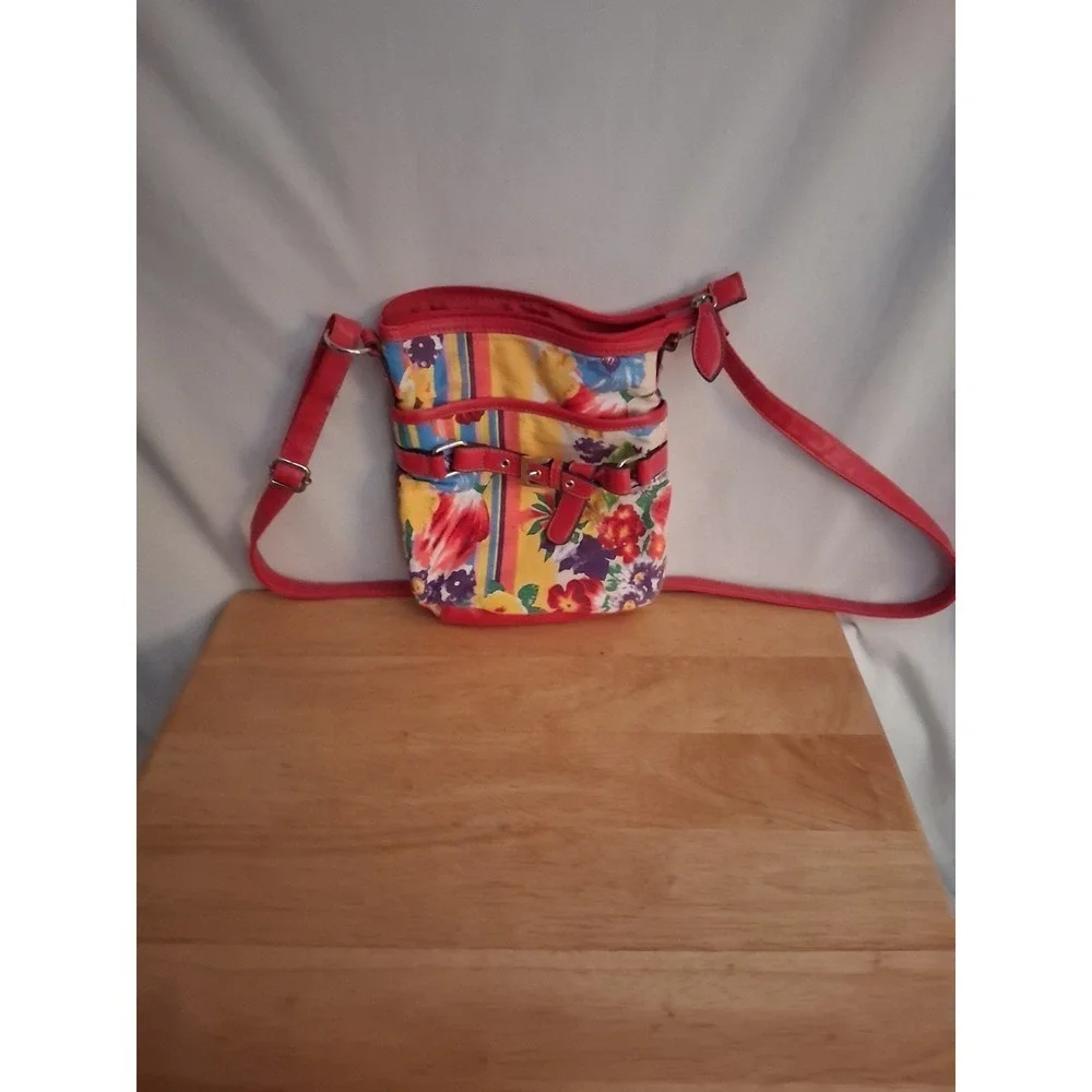 Womans Assorted Shoulder Bag
